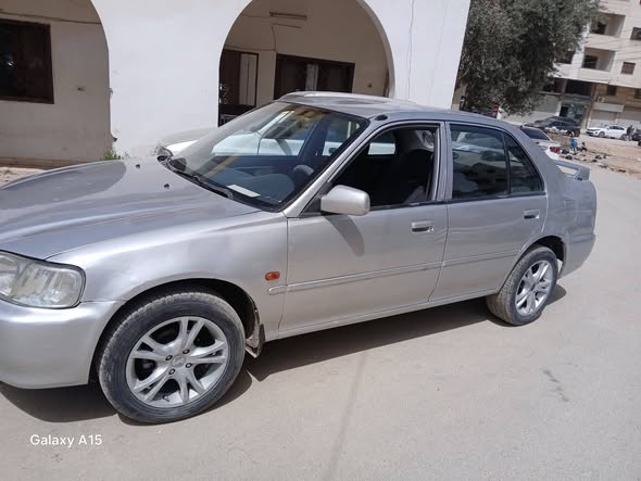 هوندا سيتي 2001 - صورة 4