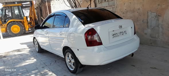 هيونداي فيرنا 2006 - صورة 2