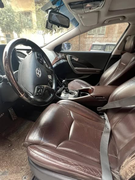 هيونداي ازيرا 2012 - صورة 1