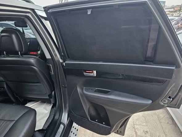 كيا سورينتو 2014 - صورة 2