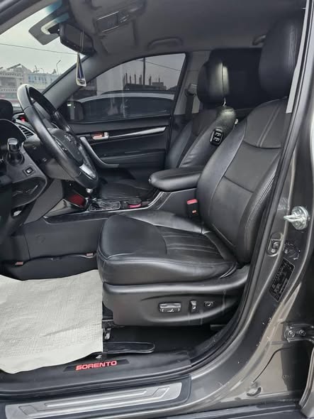 كيا سورينتو 2014 - صورة 4