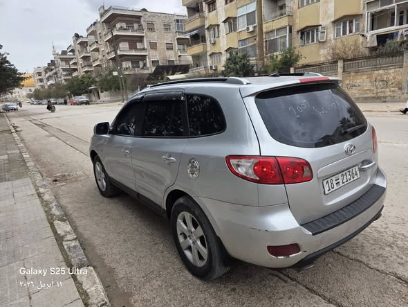 هيونداي سنتافي 2009 - صورة 3