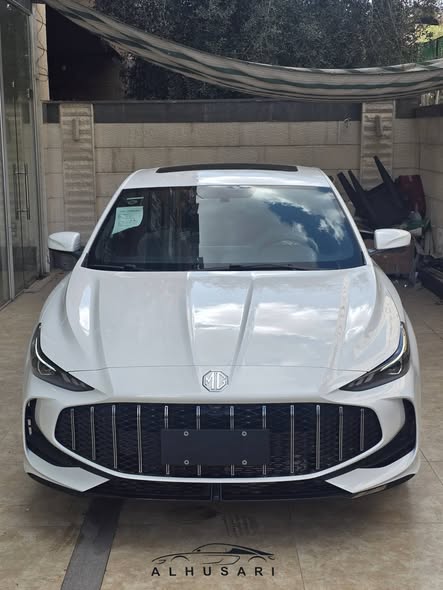 إم جي 5 2025 - صورة 2