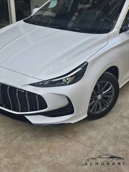 إم جي 5 2025 - صورة 4