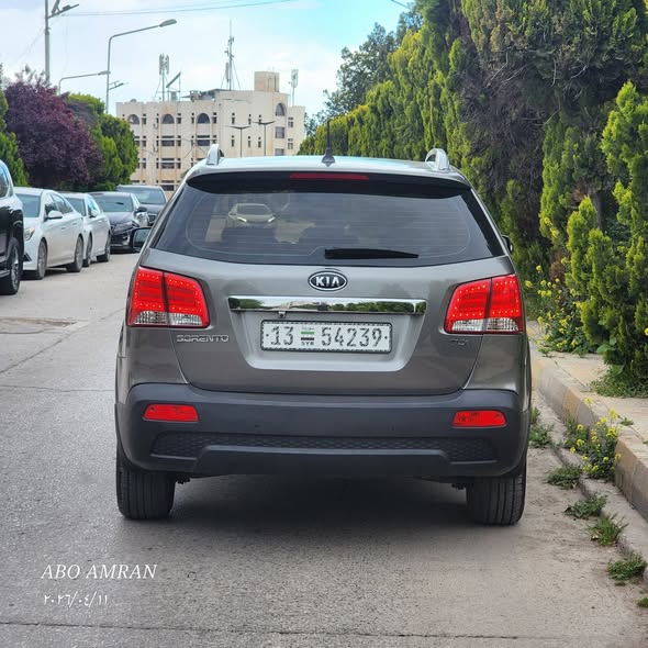 كيا سيرنتو 2011 - صورة 2