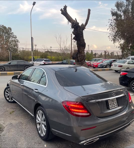 مرسيدس E300 2017 - صورة 4