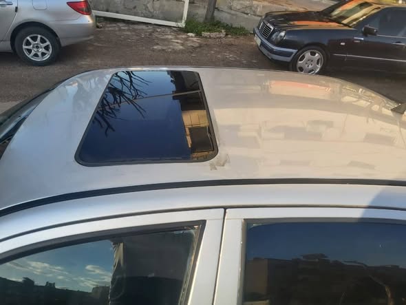 سكودا تور 2003 - صورة 4