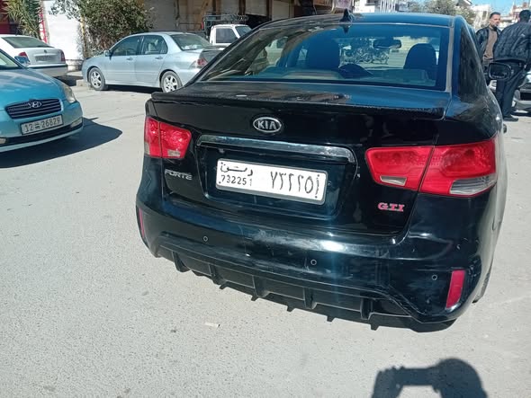 كيا فورتي 2010 - صورة 3