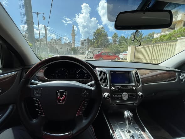 هيونداي سنتنيال 2012 - صورة 5