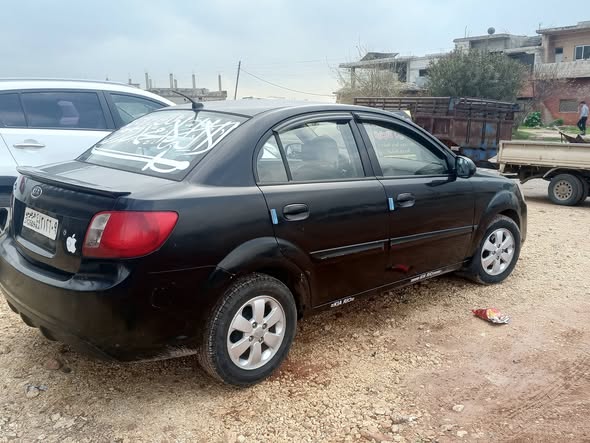 كيا ريو 2010 - صورة 5