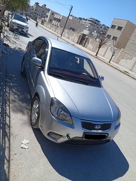 كيا ريو 2011 - صورة 1