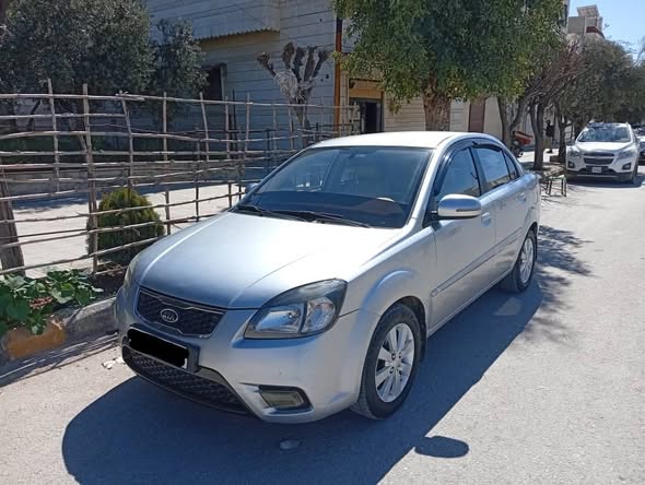 كيا ريو 2011 - صورة 2