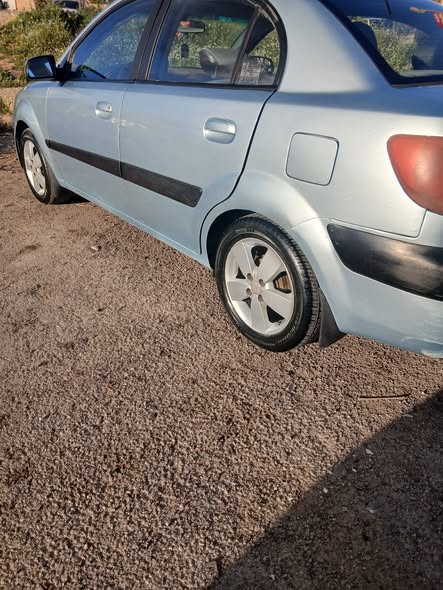 كيا ريو 2008 - صورة 3