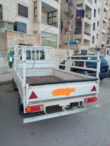 كيا ترافرس 1996 - صورة 2