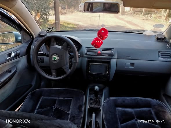 سكودا فابيا 2002 - صورة 2