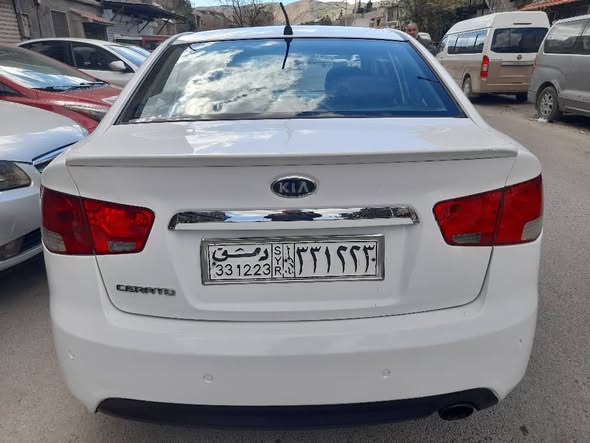 كيا سيراتو 2011 - صورة 4