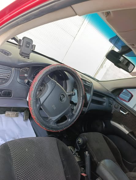 كيا سبورتاج 2007 - صورة 5