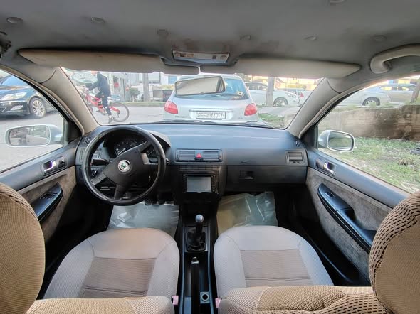 سكودا فابيا 2002 - صورة 4