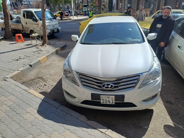 هونداي ازيرا 2012 - صورة 3