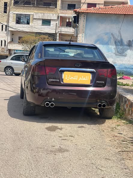 كيا فورتي 2011 - صورة 3