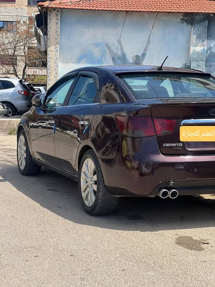 كيا فورتي 2011 - صورة 4