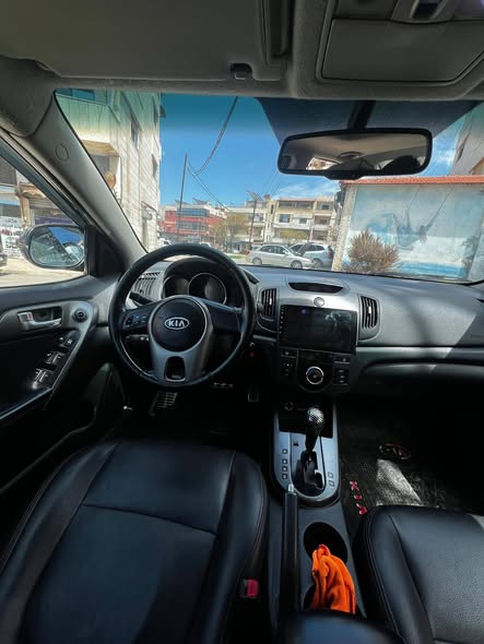 كيا فورتي 2011 - صورة 5