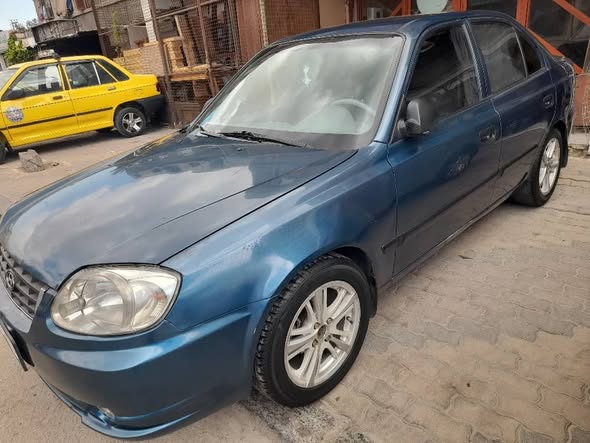 هيونداي فيرنا 2005 - صورة 4