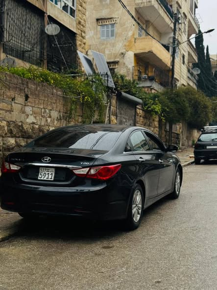 هيونداي سوناتا 2011 - صورة 2