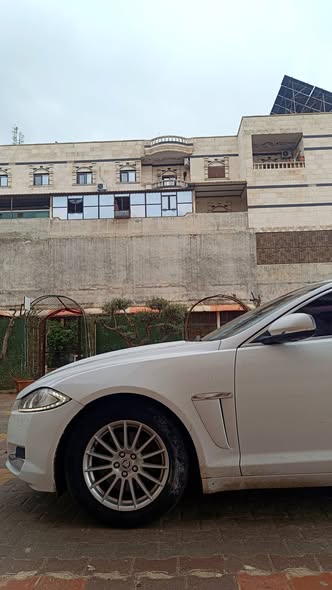 جاكوار XF 2012 - صورة 3