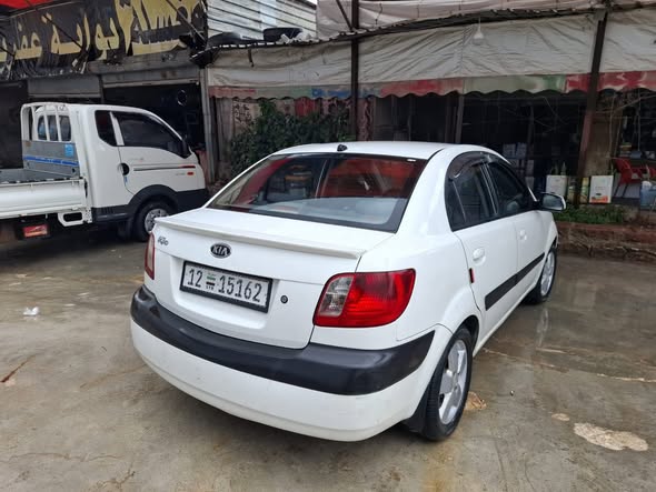 كيا ريو 2010 - صورة 2