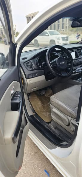 كيا كرنفال 2015 - صورة 4