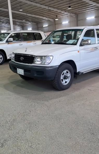 تويوتا لاند كروزر 2002 - صورة 2
