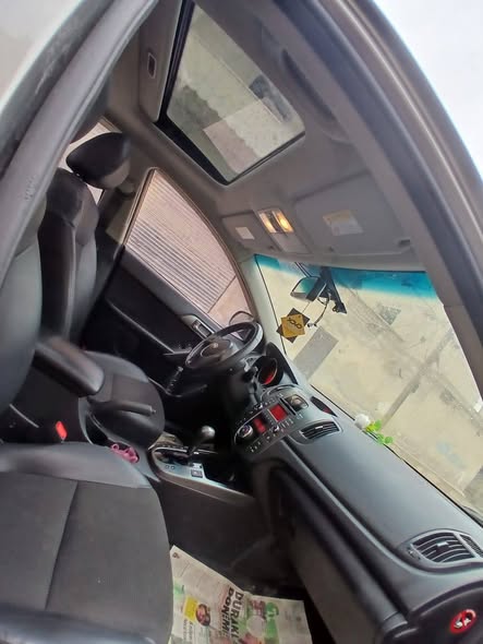 كيا فورتي 2010 - صورة 2