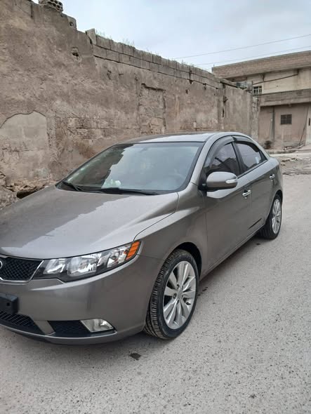 كيا فورتي 2010 - صورة 5