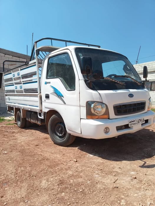 كيا 2700 2002 - صورة 1