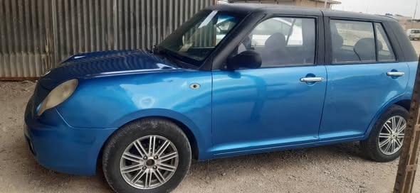 ليفان ٣٢٠ 2015 - صورة 3