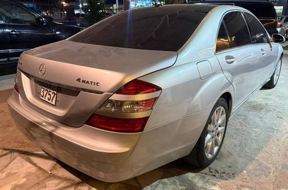 مرسيدس S550 2008 - صورة 2