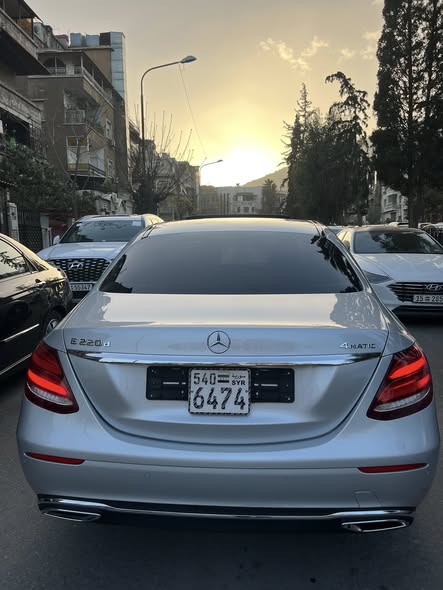 مرسيدس E220 2019 - صورة 4