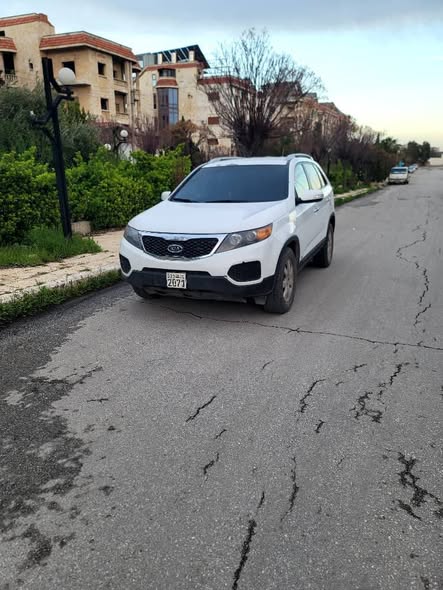 كيا سورينتو 2013 - صورة 2