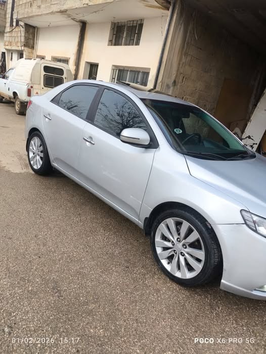 كيا فورتي 2011