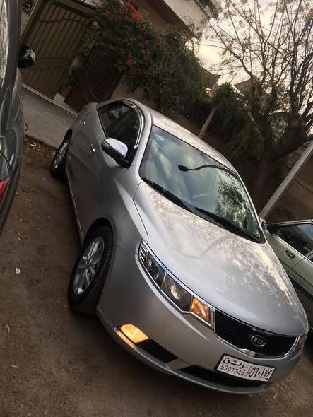 كيا فورتي 2010 - صورة 3