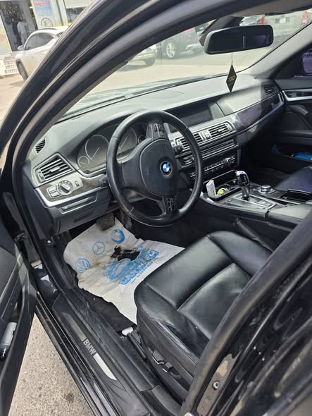 بي إم دبليو 520d 2011 - صورة 2