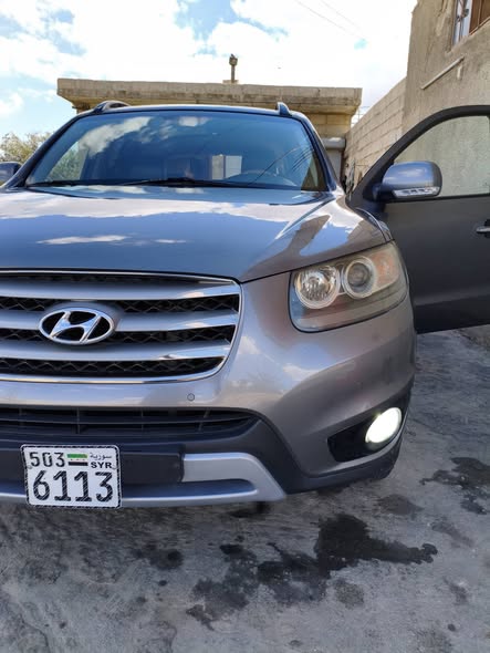 هيونداي سنتافي 2012 - صورة 5