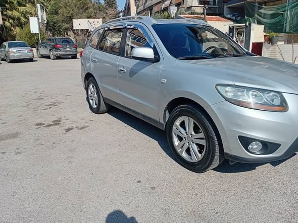 هيونداي سنتافيه 2011 - صورة 1