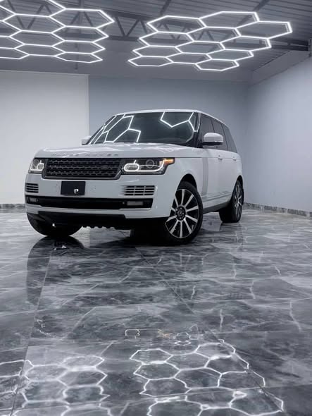 لاند روفر رنج روفر فوغ 2013 - صورة 2