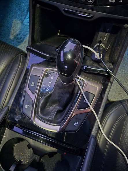 هيونداي أزيرا 2011 - صورة 2