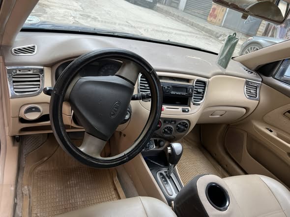 كيا ريو 2006 - صورة 4