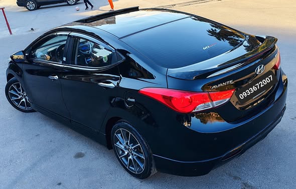 هيونداي افانتي 2012 - صورة 2