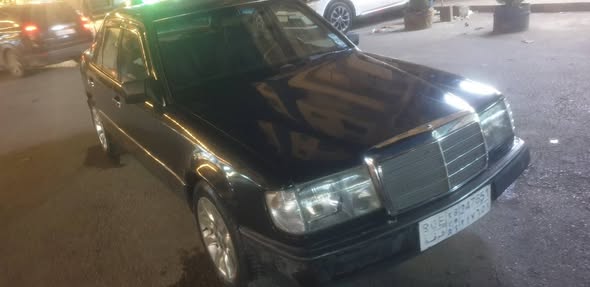 مرسيدس 230 1990 - صورة 4