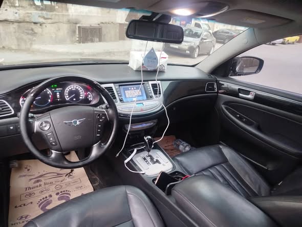 جينسس جينسس 2012 - صورة 2